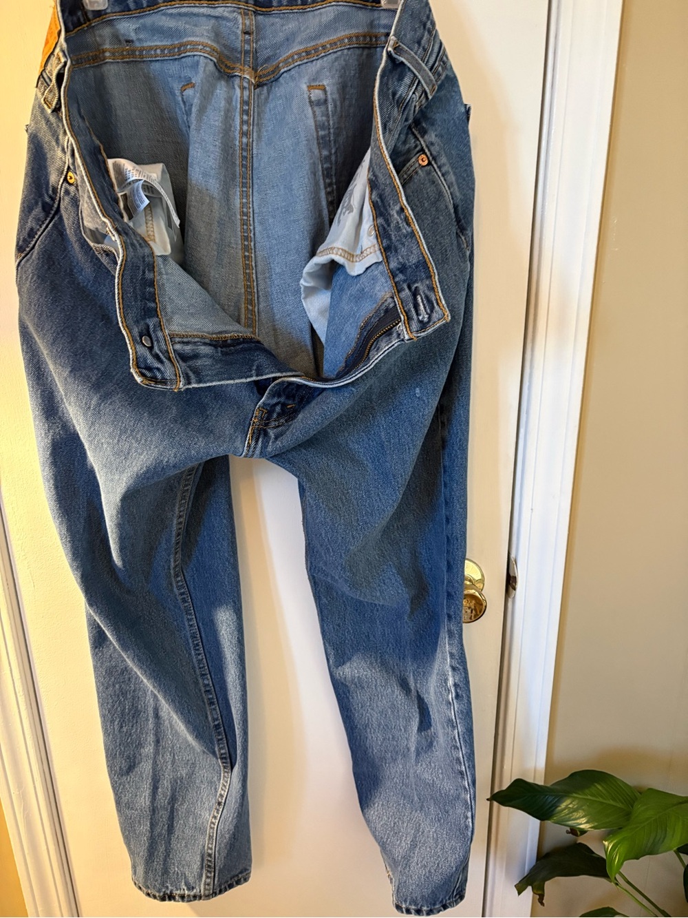 Levi's Mens 505 regular fit straight leg Blue Denim Jeans